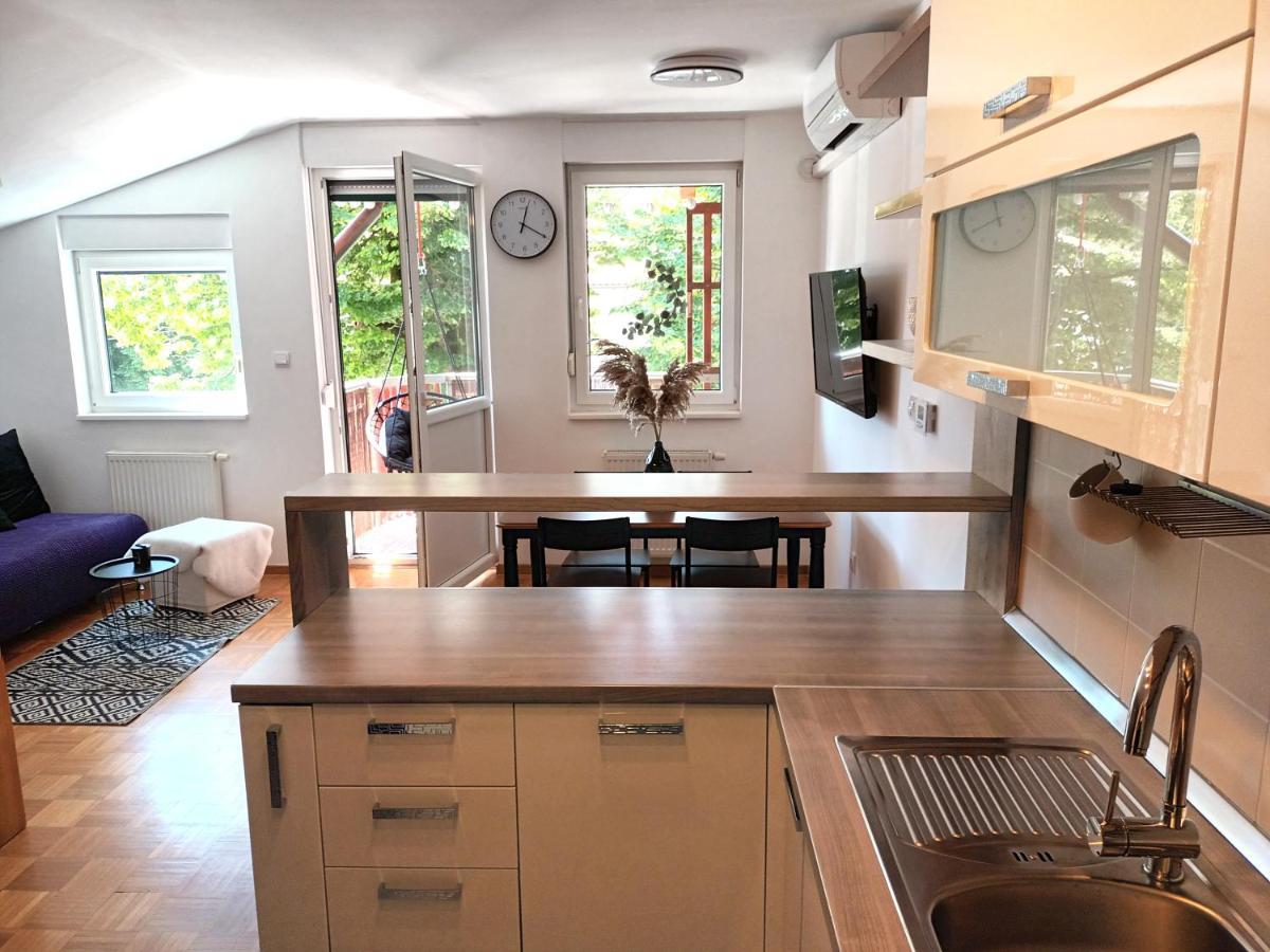 City Nest Apartment Кобарид Экстерьер фото